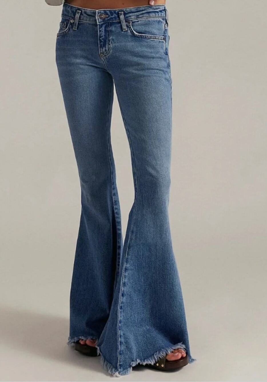 We The Free People Emre Flare Jeans 29 Short Low Rise Frayed Hem Boho Y2K 70s